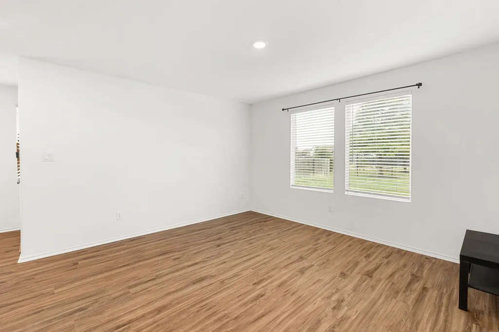 176 Andross Lane Bastrop TX 78602