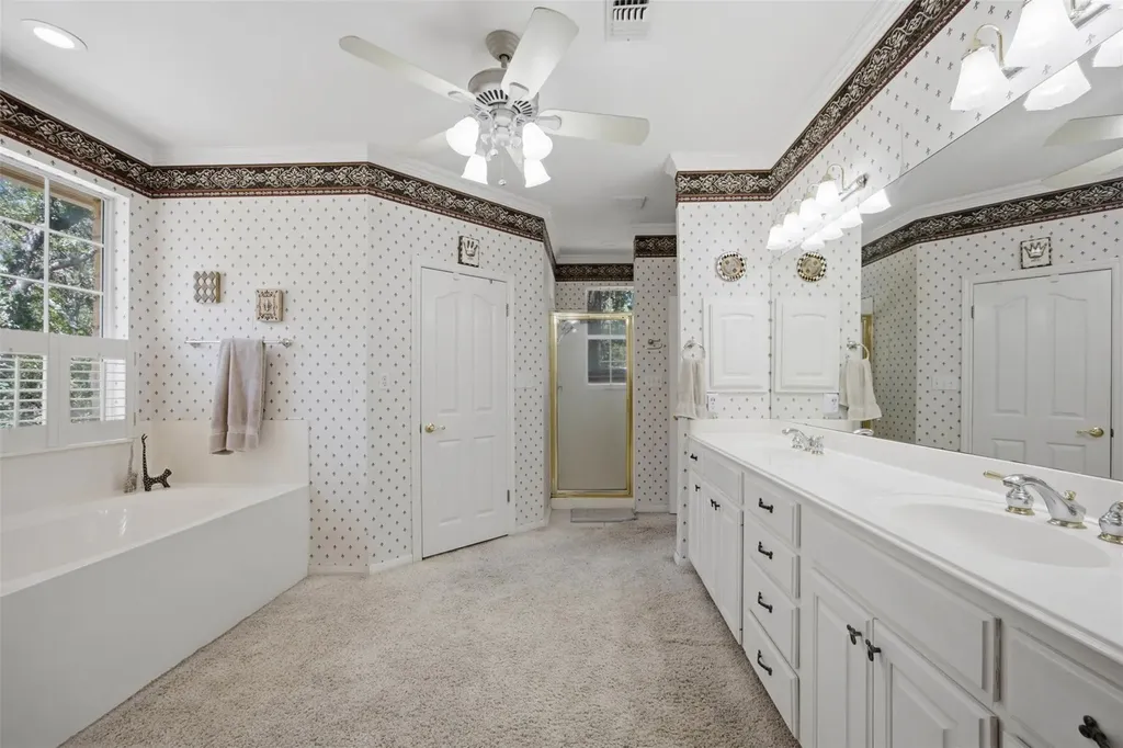 197 Elm Wood Drive Elgin TX 78621