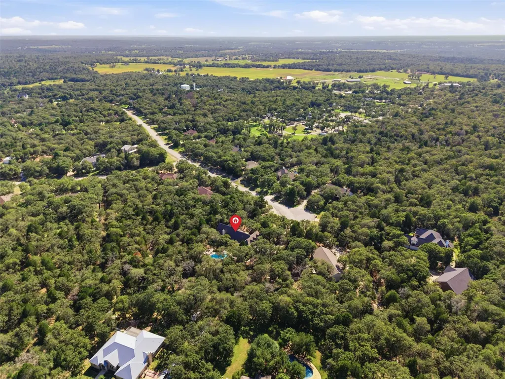 197 Elm Wood Drive Elgin TX 78621
