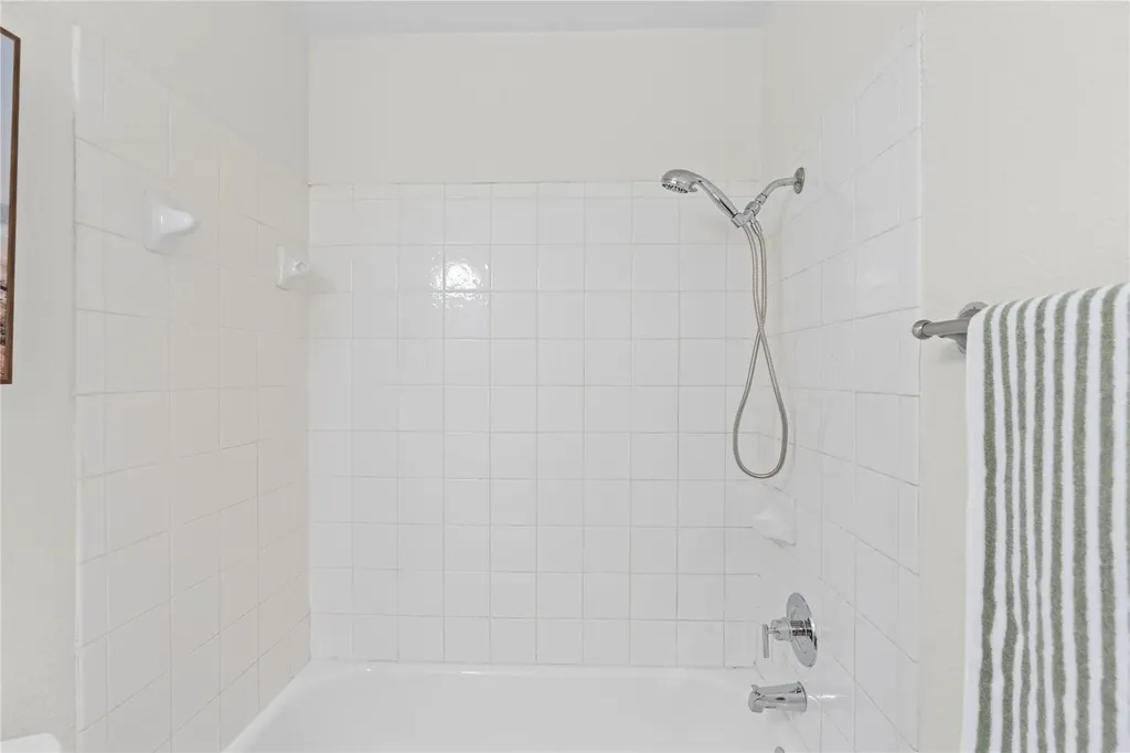 406 Covent Drive Kyle TX 78640