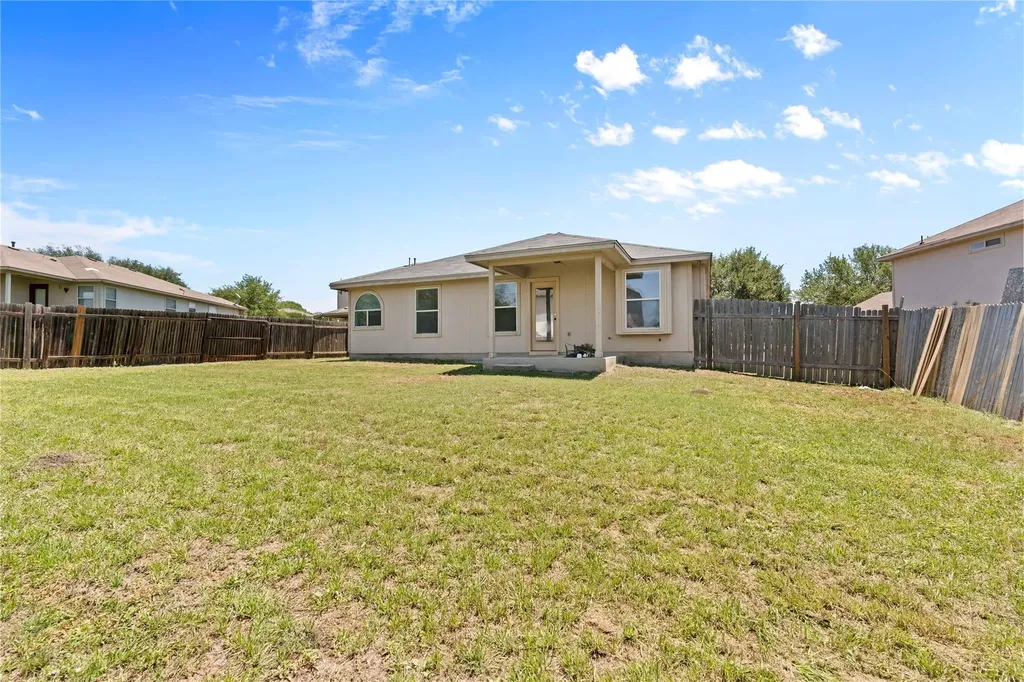 406 Covent Drive Kyle TX 78640