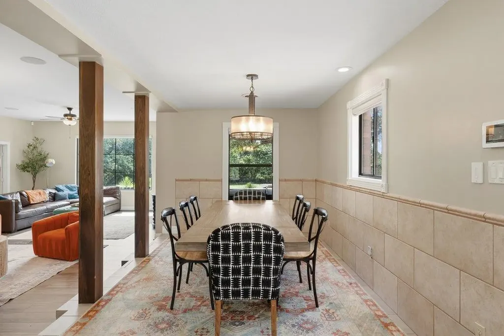 12135 Fitzhugh Road Austin TX 78736