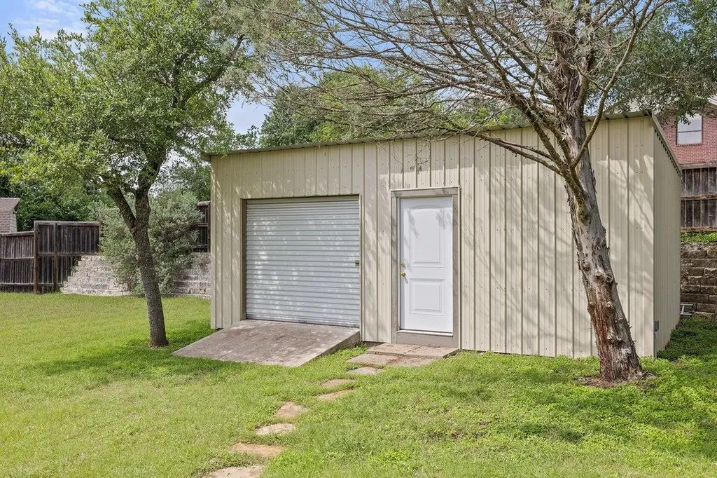 12135 Fitzhugh Road Austin TX 78736