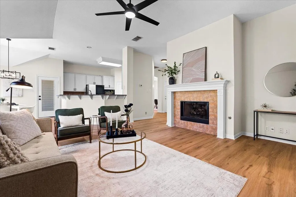 2513 Niemann Drive Austin TX 78748