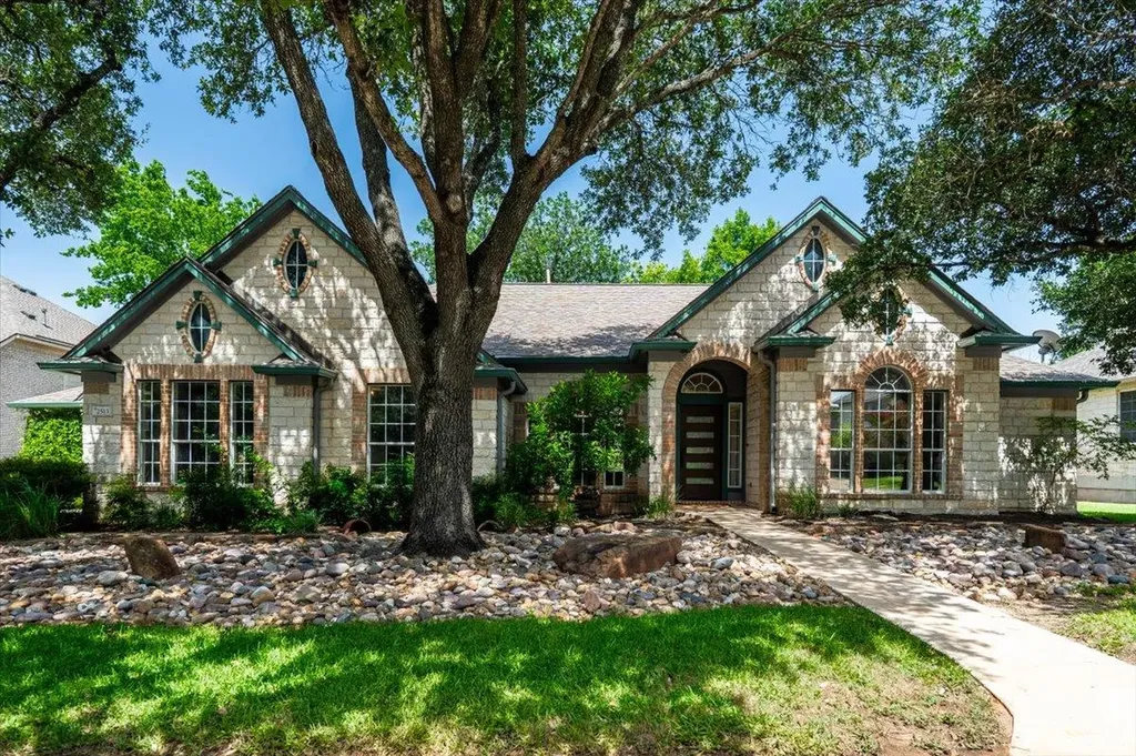 2513 Niemann Drive Austin TX 78748