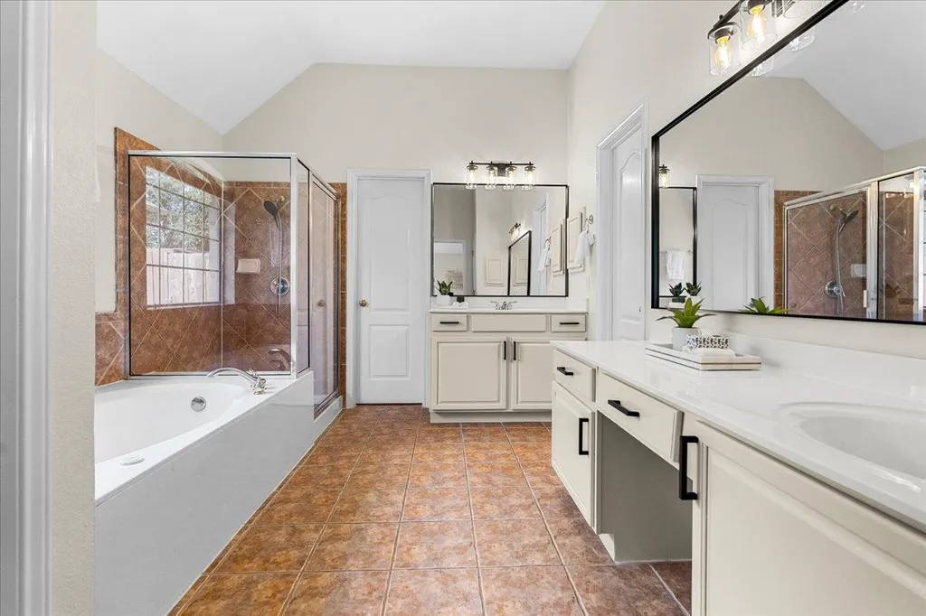 2513 Niemann Drive Austin TX 78748