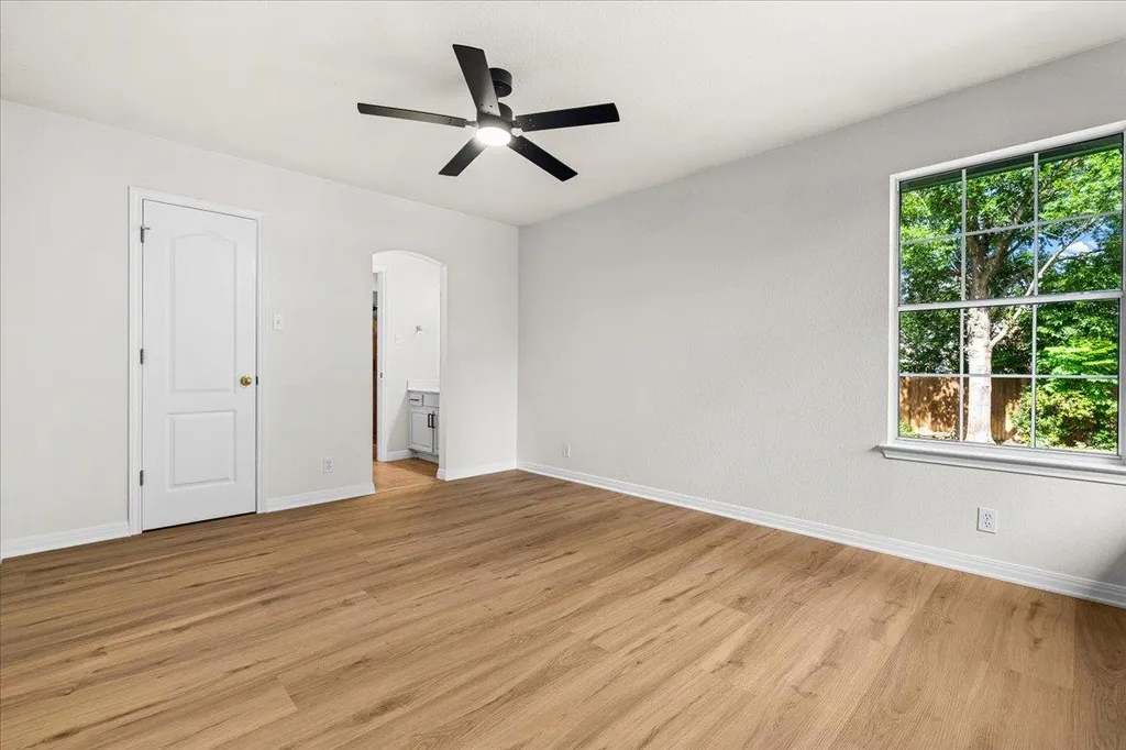 2513 Niemann Drive Austin TX 78748