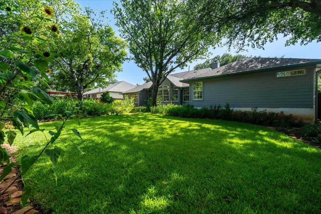 2513 Niemann Drive Austin TX 78748
