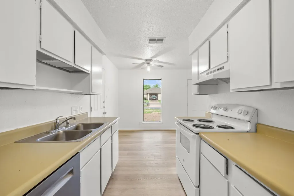 905 Fieldwood Drive Austin TX 78758