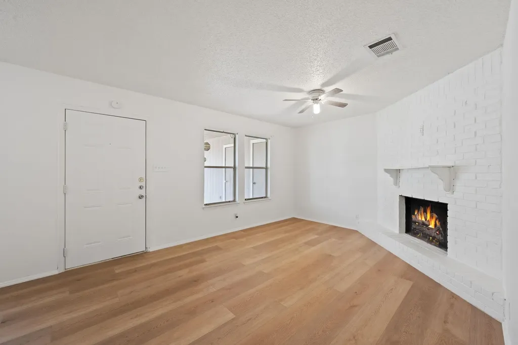 905 Fieldwood Drive Austin TX 78758