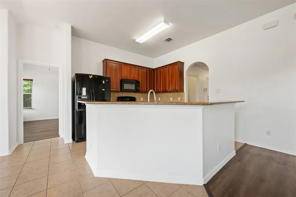 382 Bloomsbury Drive Kyle TX 78640