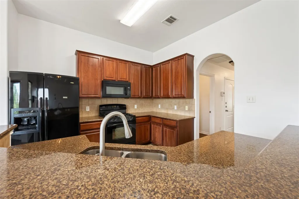 382 Bloomsbury Drive Kyle TX 78640