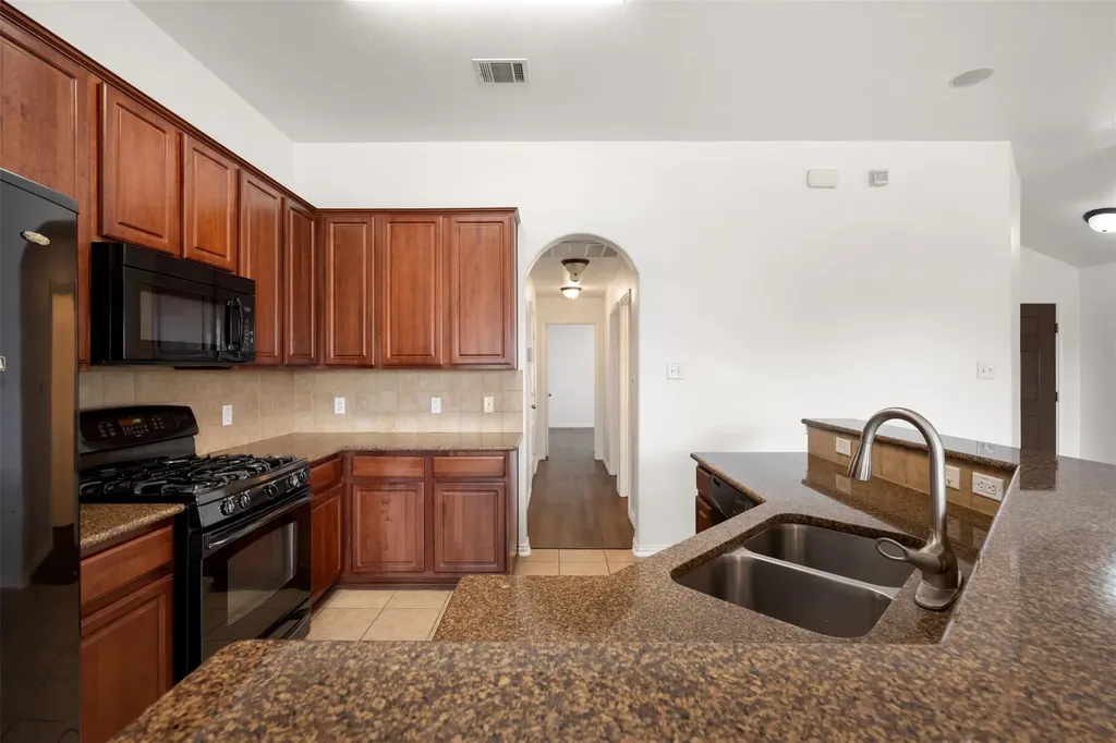 382 Bloomsbury Drive Kyle TX 78640