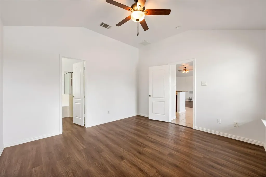 382 Bloomsbury Drive Kyle TX 78640