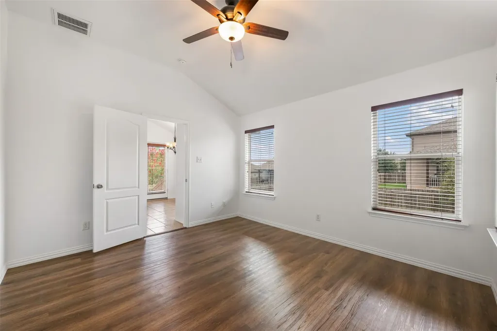 382 Bloomsbury Drive Kyle TX 78640