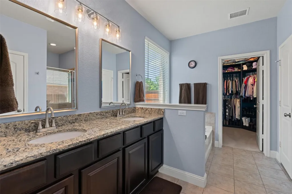 3504 Esperanza Drive Round Rock TX 78665