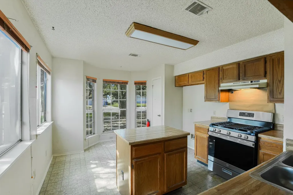 6412 Jennings Drive Austin TX 78727
