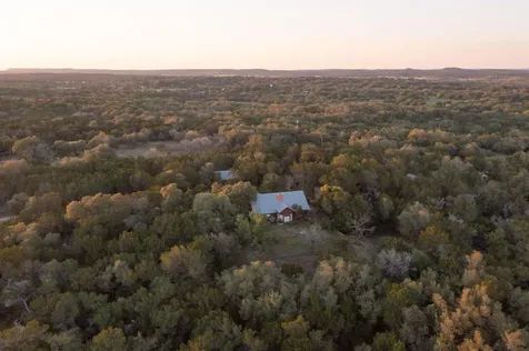 3303 Fearless Treadway Round Mountain TX 78663