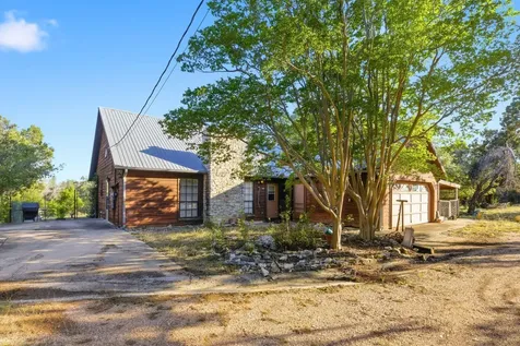 3303 Fearless Treadway Round Mountain TX 78663