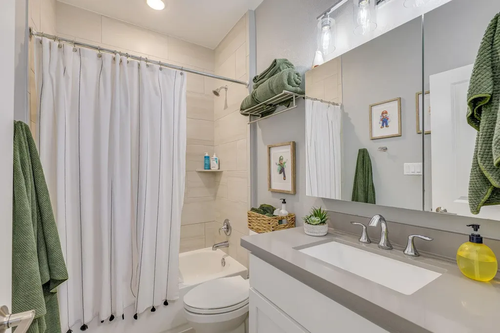 2729 War Wagon Way Leander TX 78641