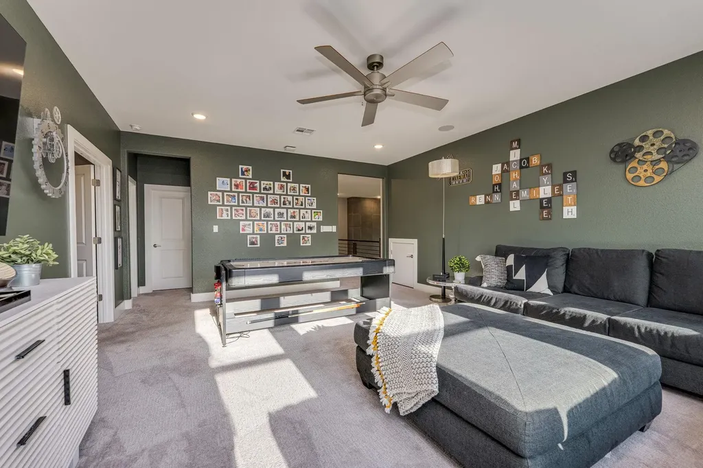 2729 War Wagon Way Leander TX 78641