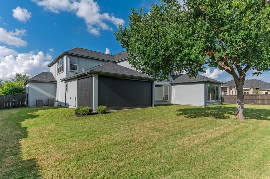2729 War Wagon Way Leander TX 78641