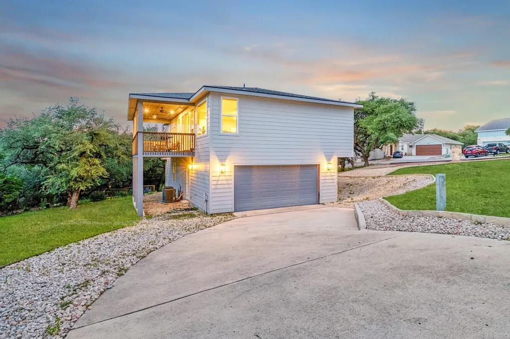 21201 Norris Cove Lago Vista TX 78645