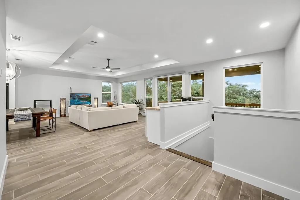 21201 Norris Cove Lago Vista TX 78645