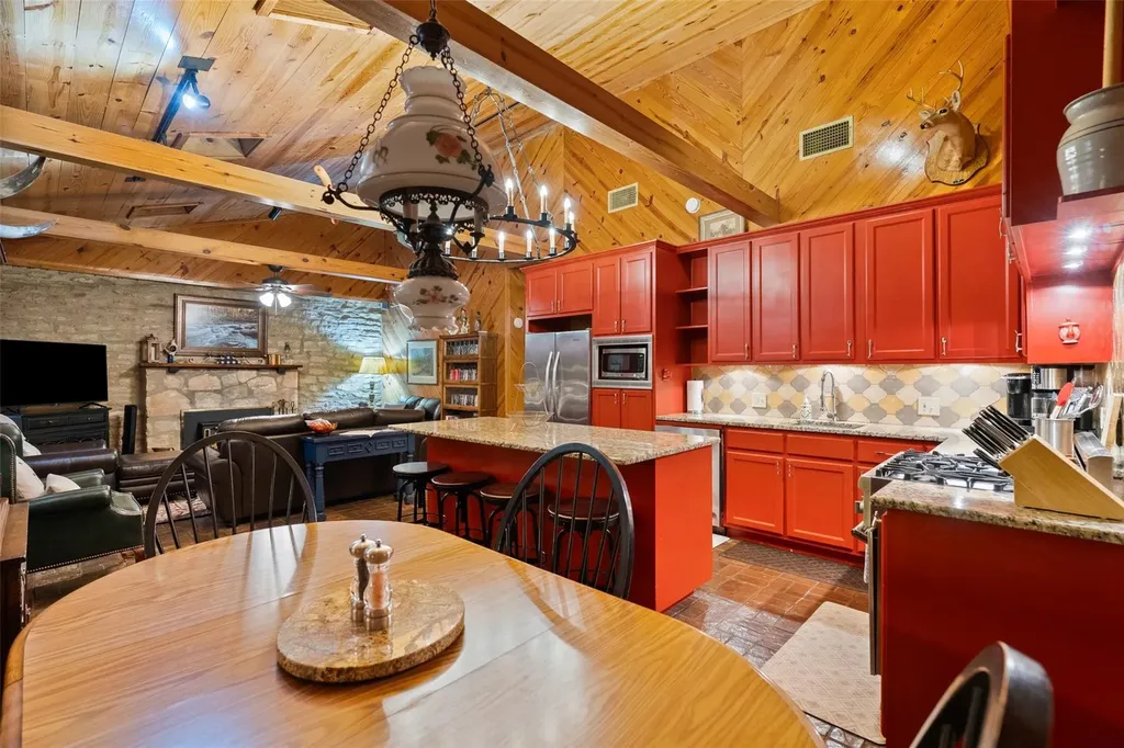 1728 Rocky River Canyon Lake TX 78133