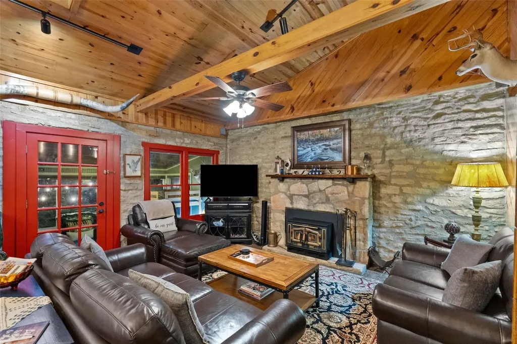 1728 Rocky River Canyon Lake TX 78133