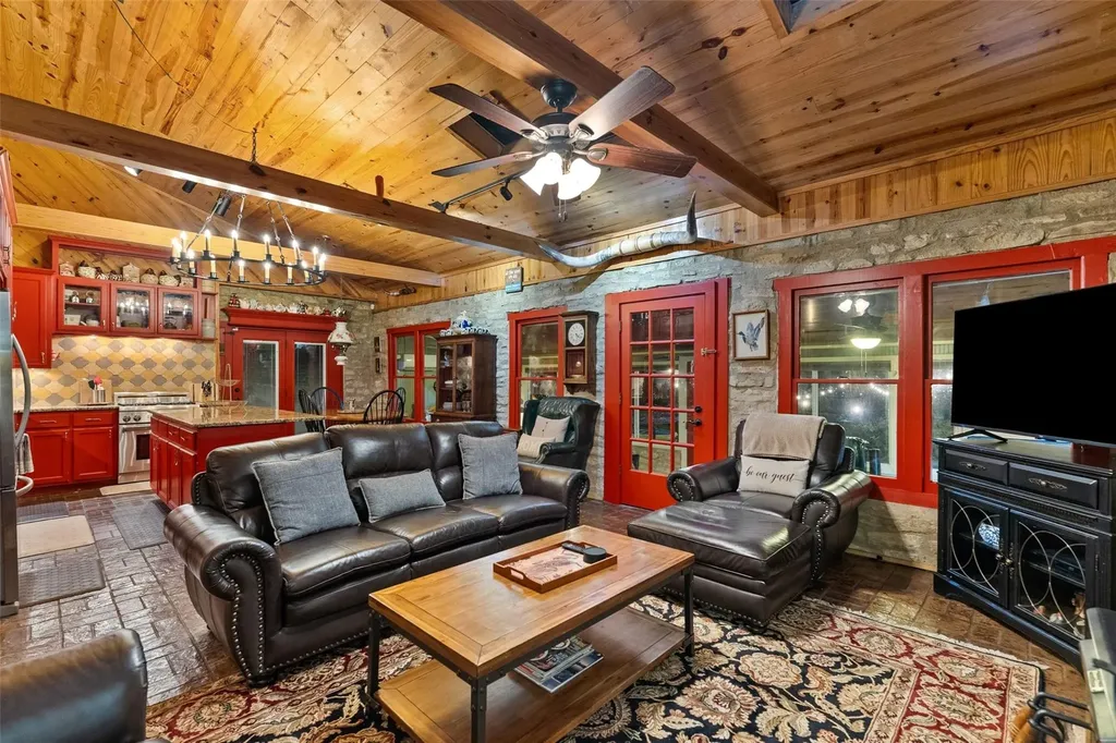 1728 Rocky River Canyon Lake TX 78133