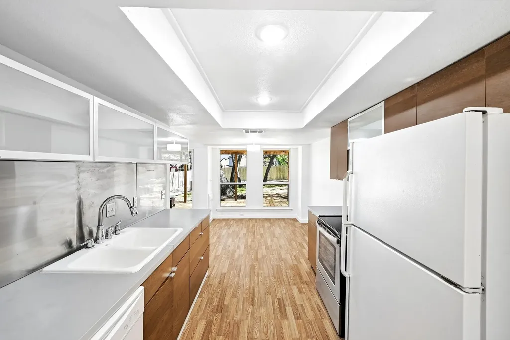 8301 Belclaire Lane Austin TX 78748