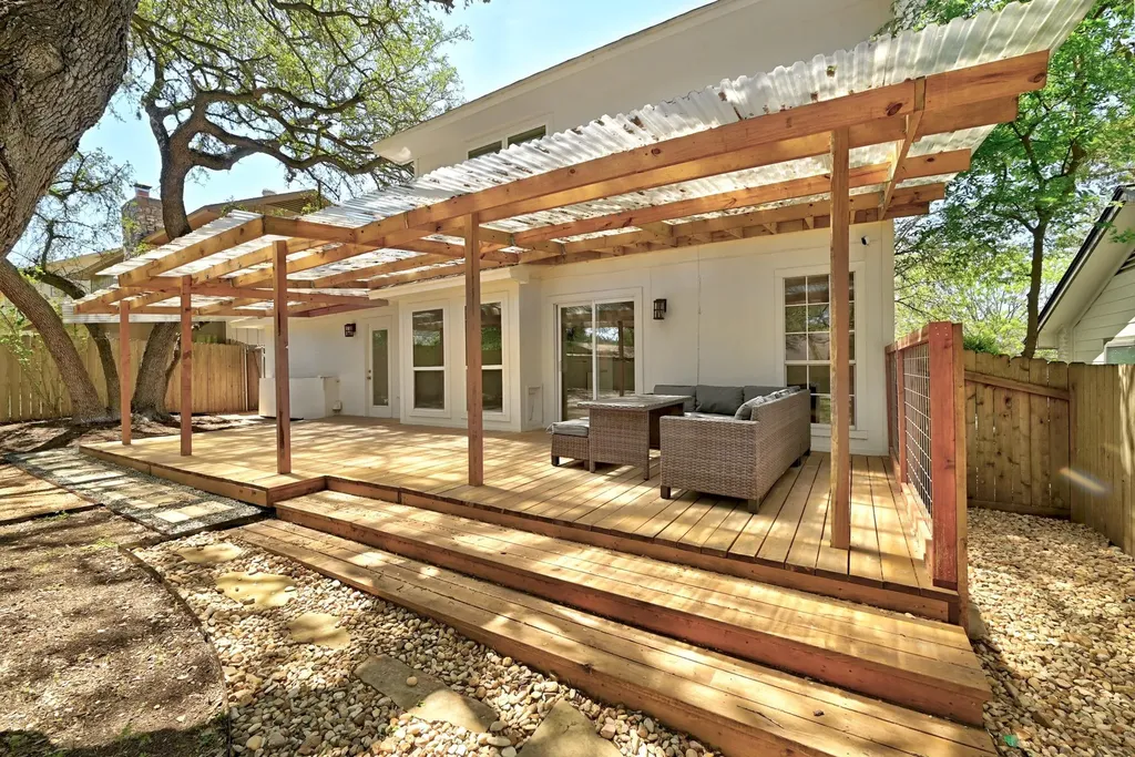 8301 Belclaire Lane Austin TX 78748