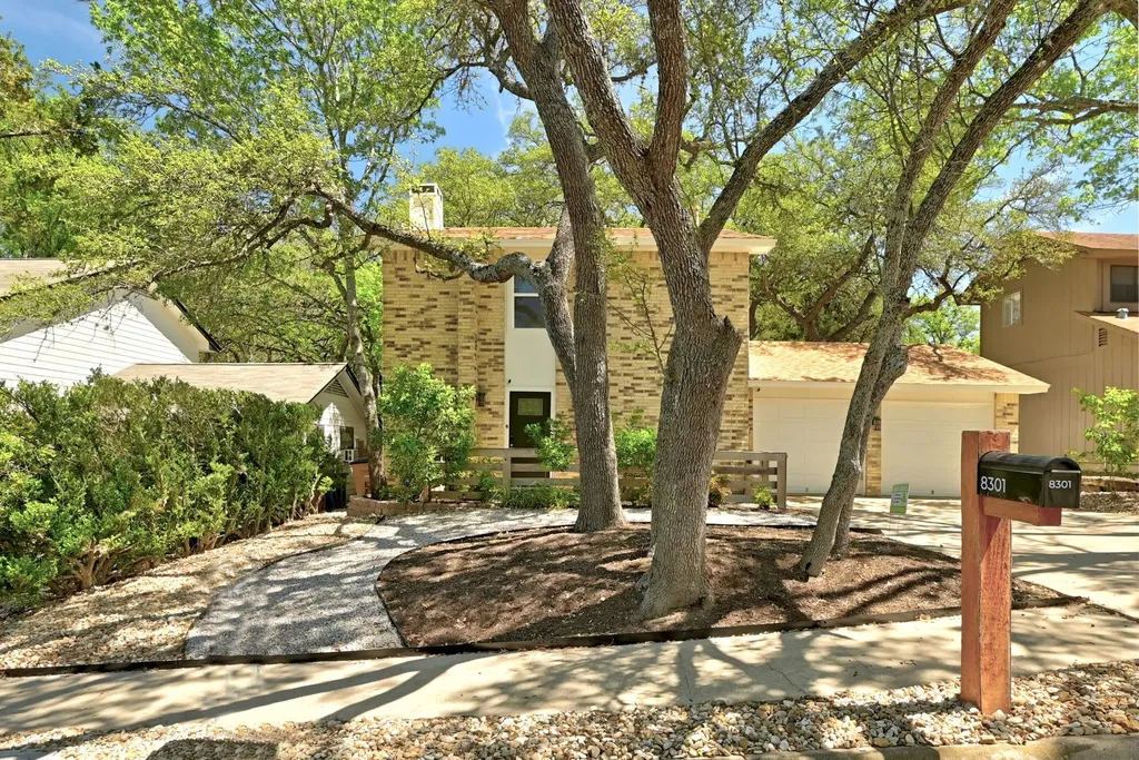 8301 Belclaire Lane Austin TX 78748