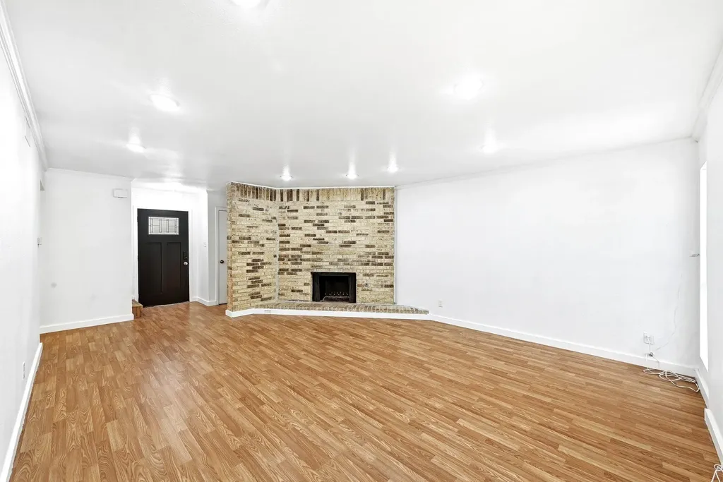 8301 Belclaire Lane Austin TX 78748