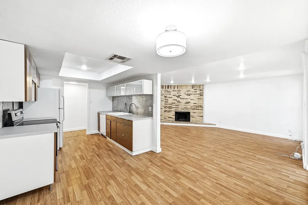 8301 Belclaire Lane Austin TX 78748