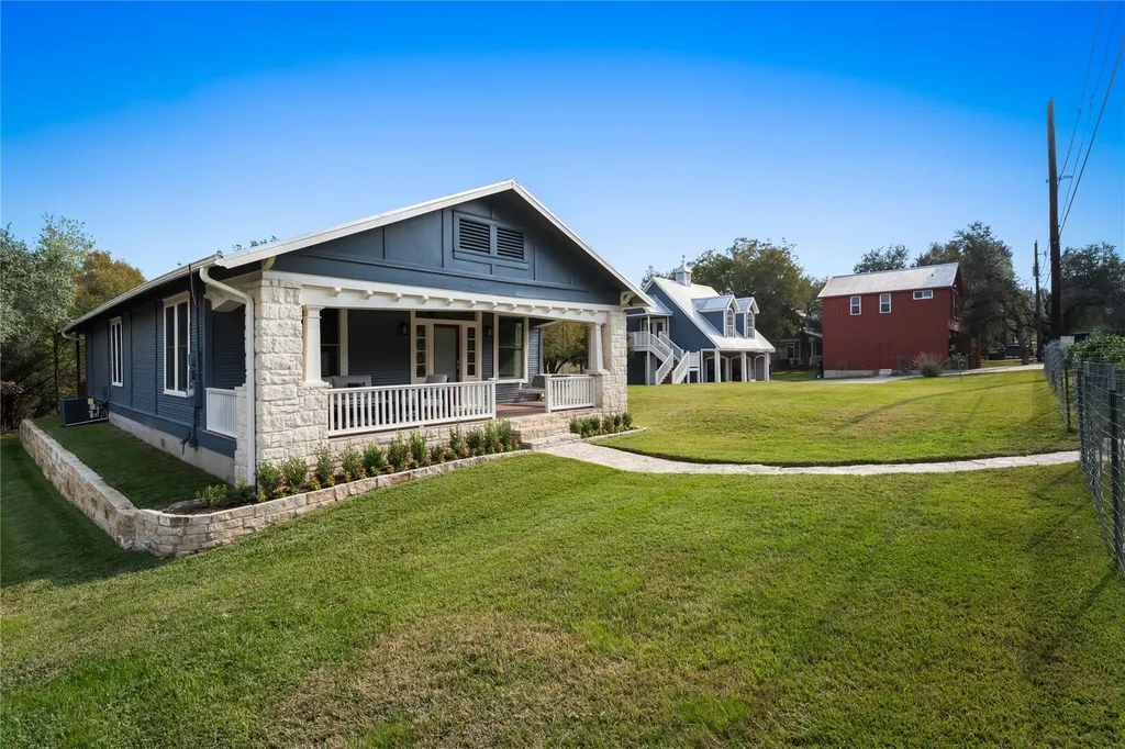 2701 & 2703 De Soto Drive Austin TX 78733