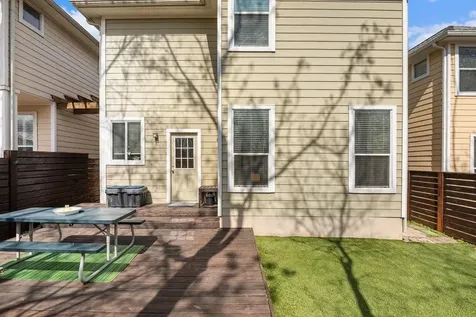 1819 Village Oak Court Austin TX 78704