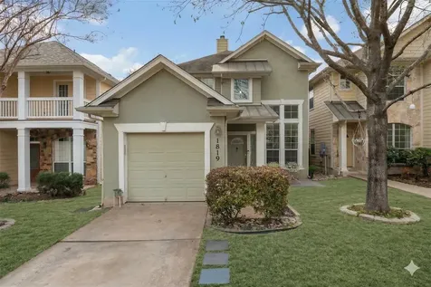 1819 Village Oak Court Austin TX 78704