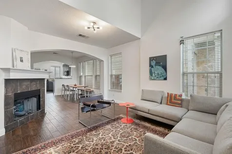 1819 Village Oak Court Austin TX 78704