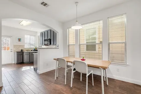 1819 Village Oak Court Austin TX 78704