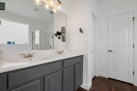 1819 Village Oak Court Austin TX 78704