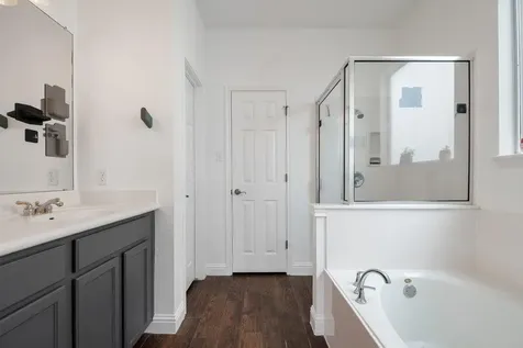 1819 Village Oak Court Austin TX 78704