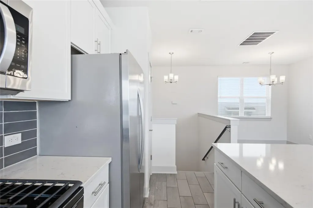 2021 Sharper Mews Lane Austin TX 78741