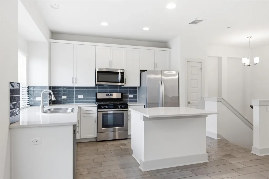 2021 Sharper Mews Lane Austin TX 78741