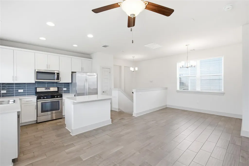 2021 Sharper Mews Lane Austin TX 78741