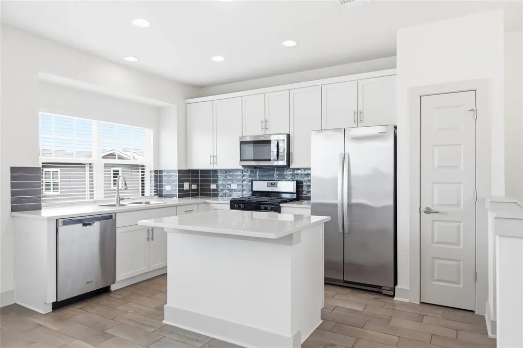 2021 Sharper Mews Lane Austin TX 78741