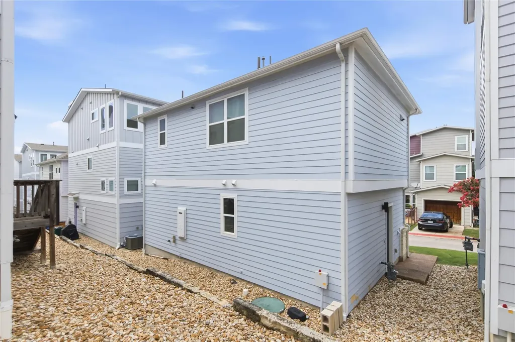 2021 Sharper Mews Lane Austin TX 78741