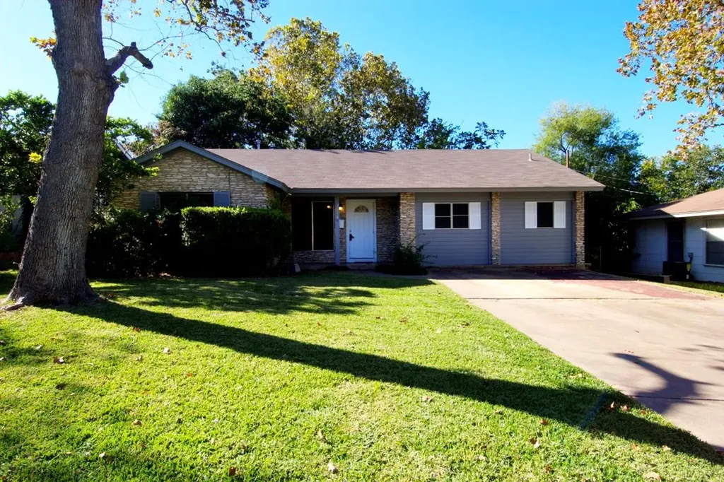 2614 Little John Lane Austin TX 78704