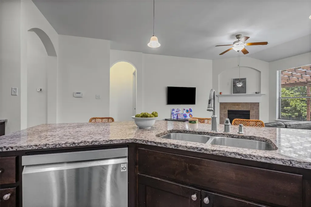 5524 Allamanda Drive Austin TX 78739